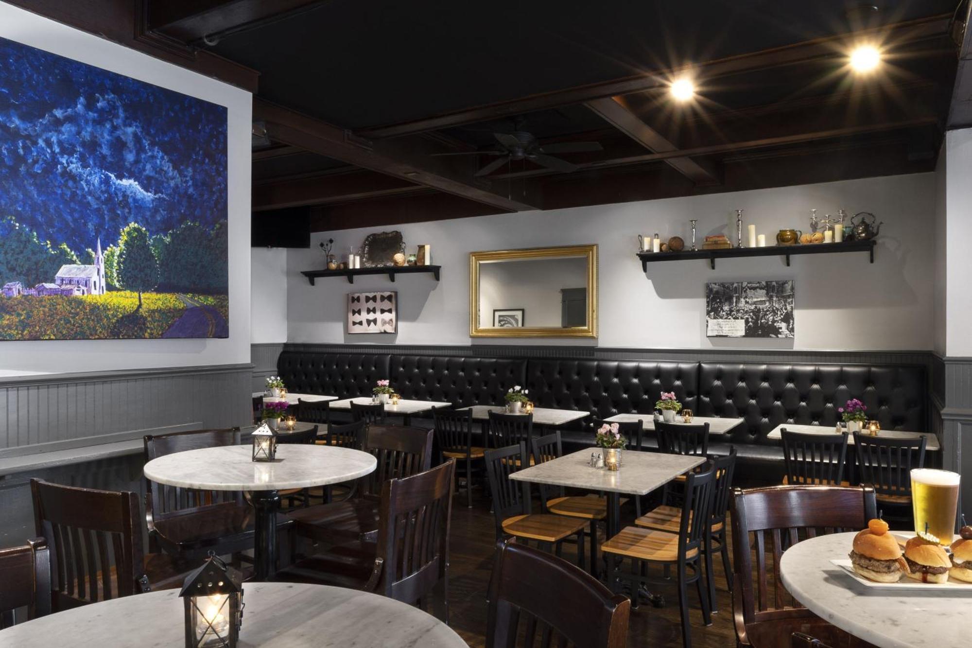 Seven Gables Inn, St Louis West, A Tribute Portfolio Hotel Clayton Bagian luar foto