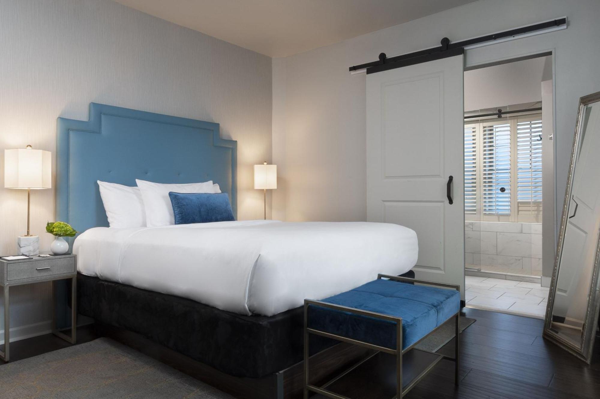 Seven Gables Inn, St Louis West, A Tribute Portfolio Hotel Clayton Bagian luar foto