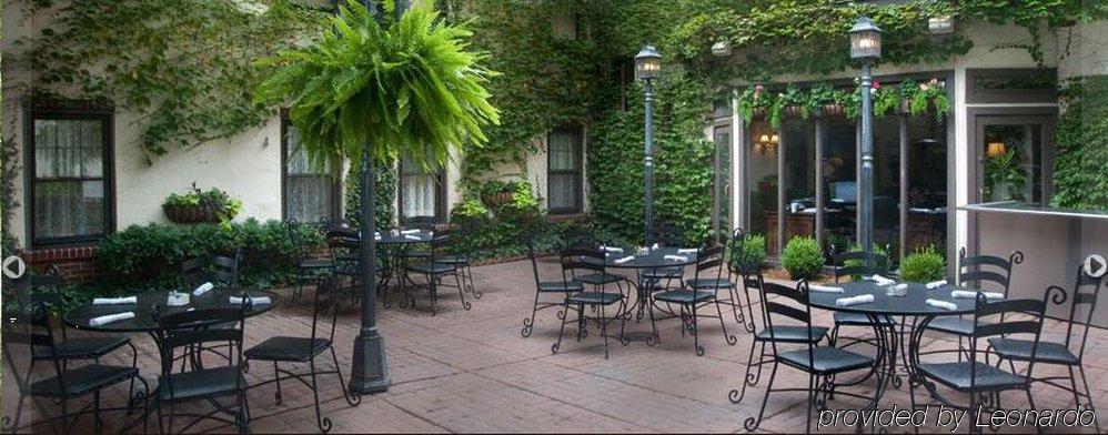 Seven Gables Inn, St Louis West, A Tribute Portfolio Hotel Clayton Restoran foto