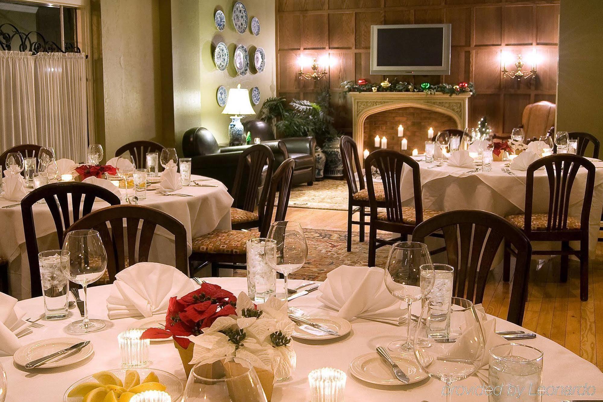 Seven Gables Inn, St Louis West, A Tribute Portfolio Hotel Clayton Bagian luar foto